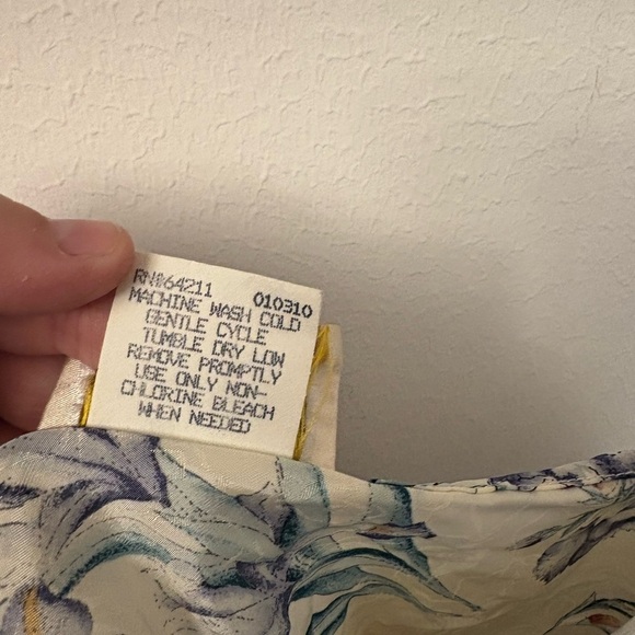 Vintage Floral Camisole in Cream and Multicolor - Picture 5 of 6